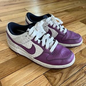 Purple & white Nikes size 8